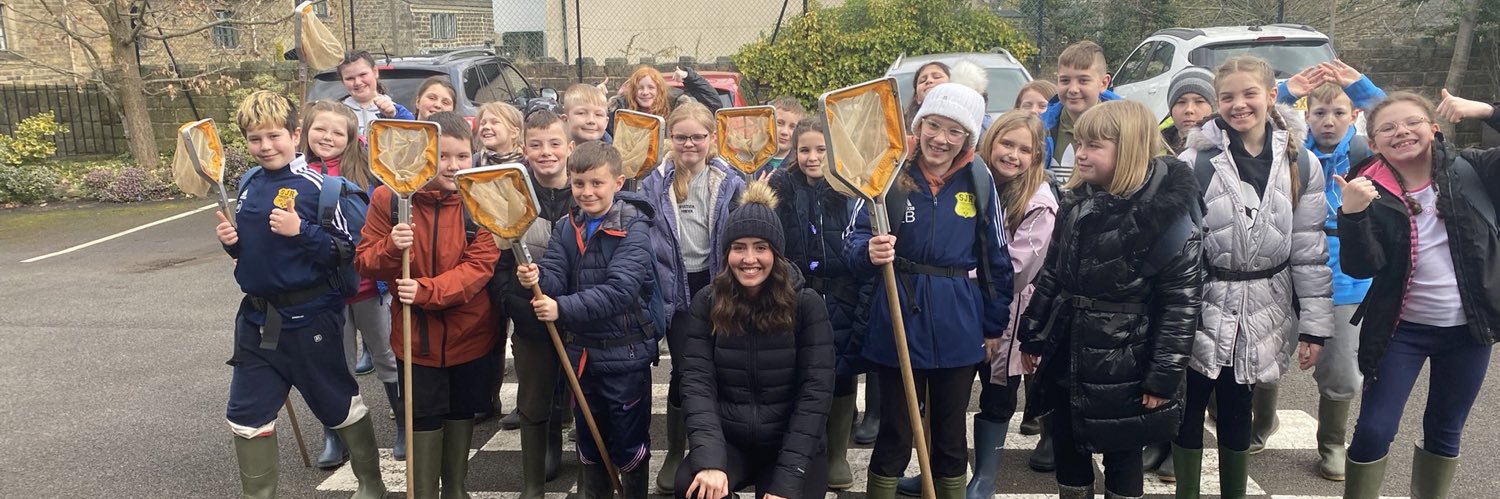 Macaw Class Y5 banner