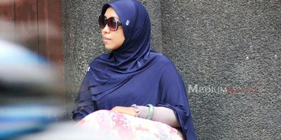 dian_ratri's profile banner image
