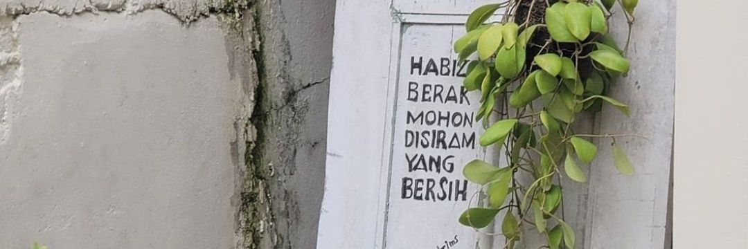 ♡, Missy banner