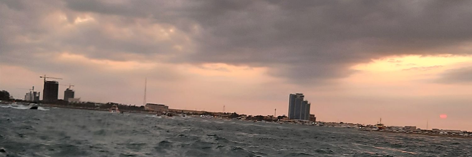 r000z2's profile banner image