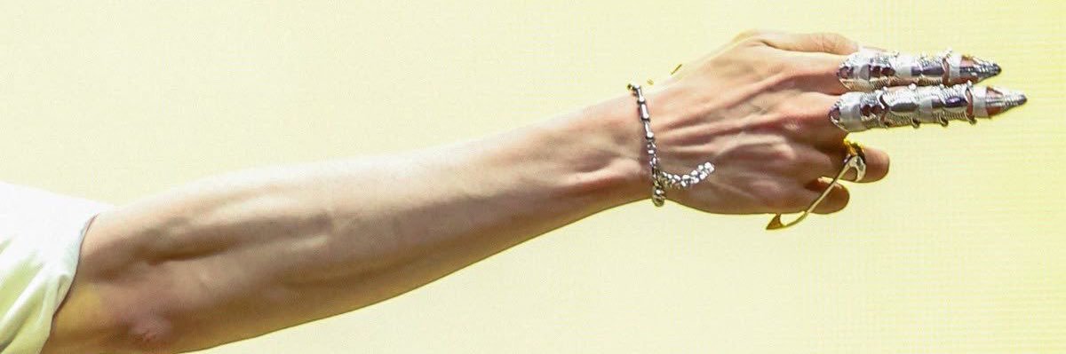 mari🐈‍⬛ banner