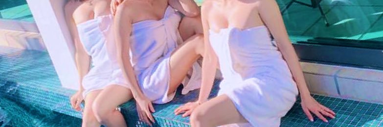 Hot as Hell🌹 banner