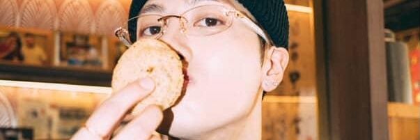 cay banner