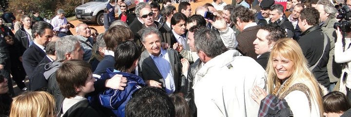 Eduardo Duhalde banner