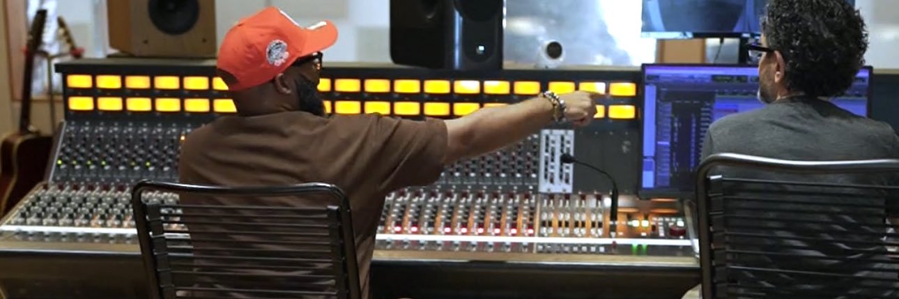DaSmoovest's profile banner image