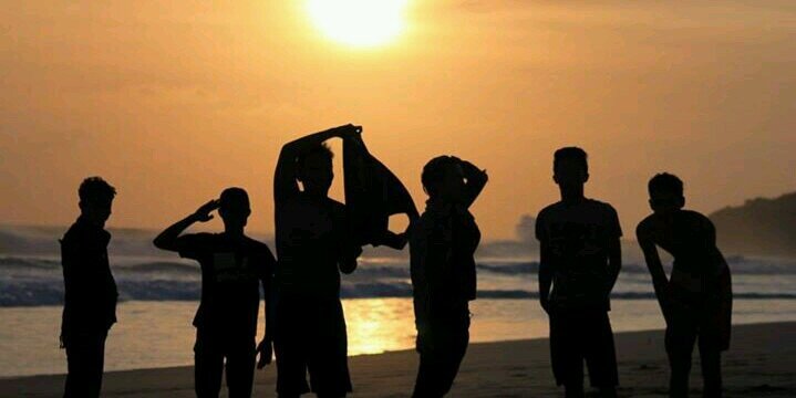 FikriStand's profile banner image