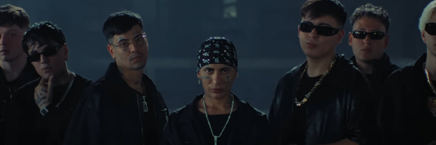 Juanito🤍🖤 banner