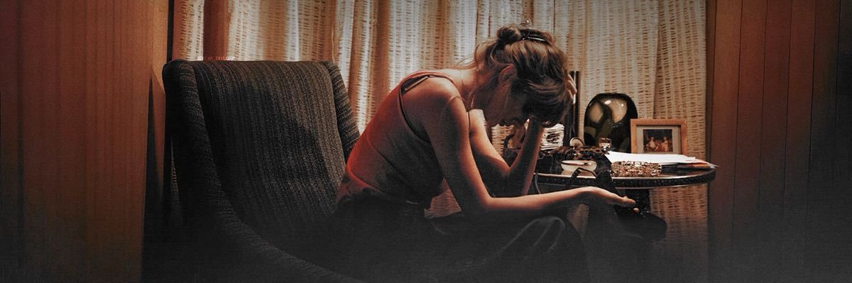 lena saw taylor! banner