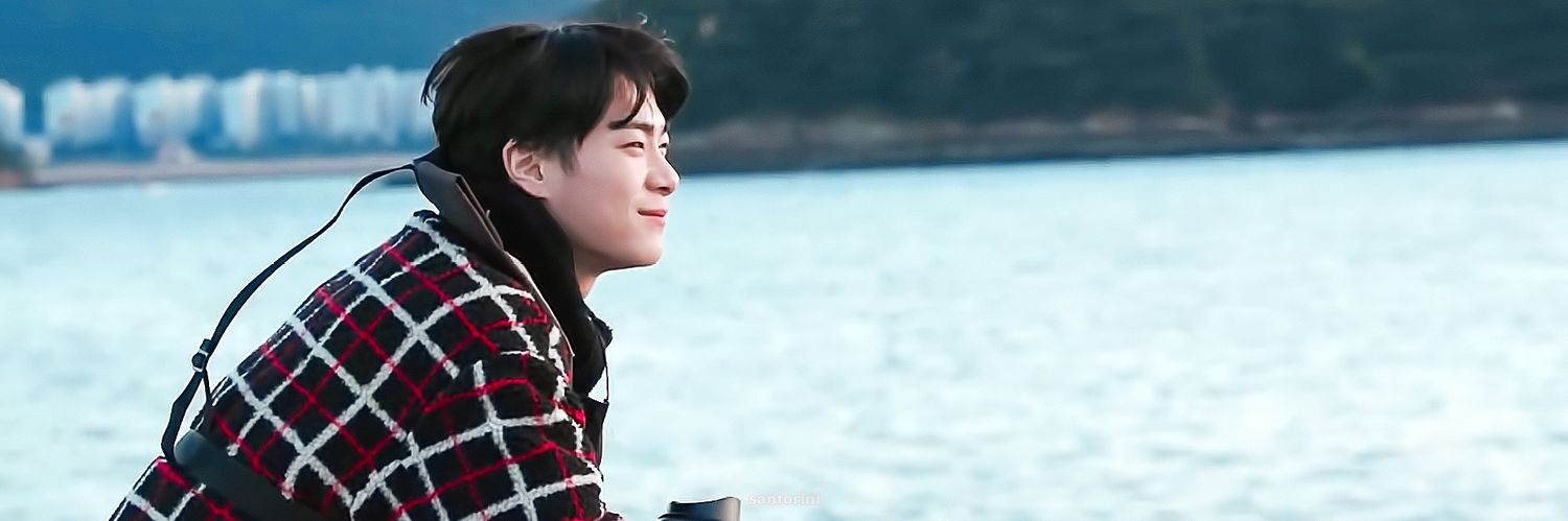 glowsastro's profile banner image