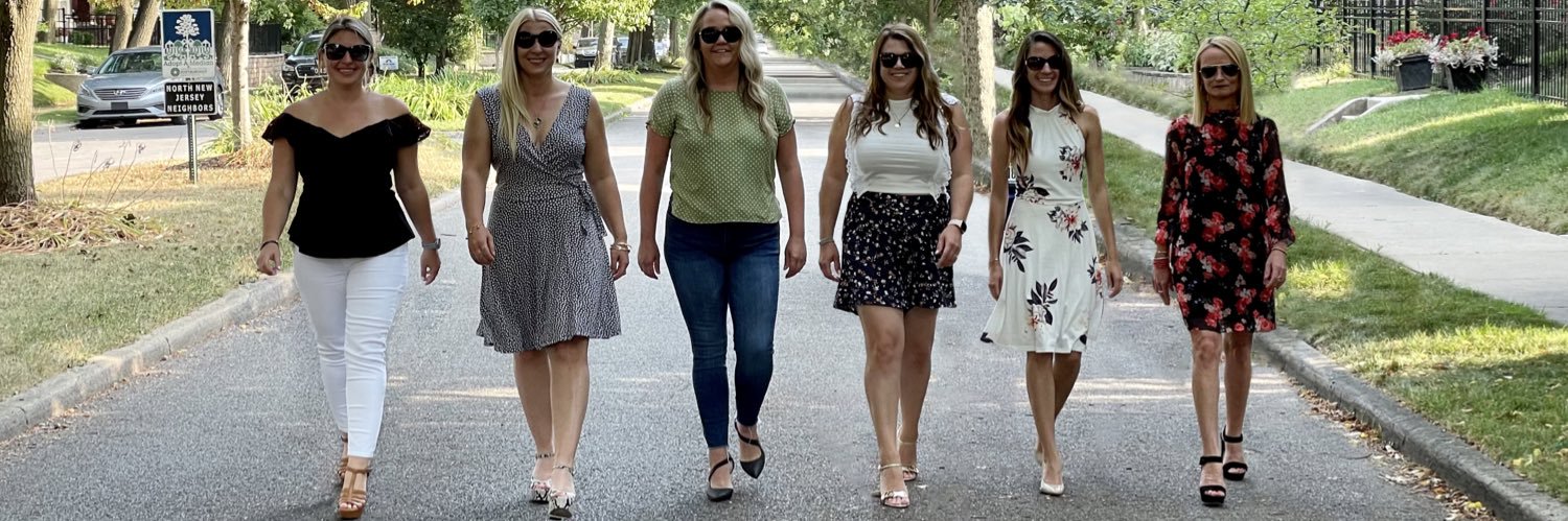 emilydavitto's profile banner image