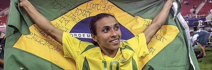 claraaumo's profile banner image