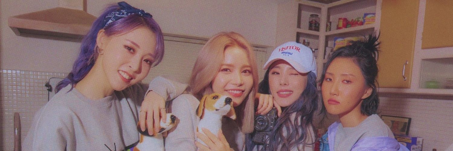 wheein_b0t's profile banner image