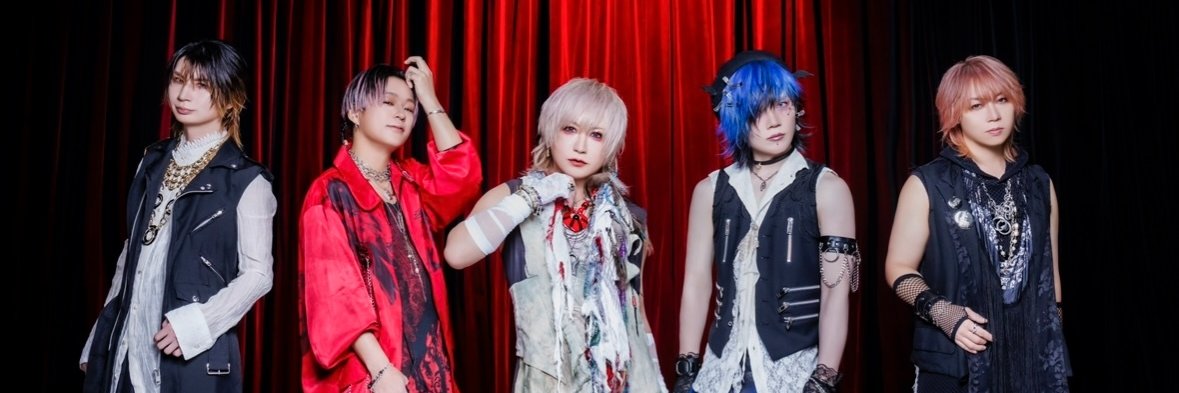 pinkmoonredmoon's profile banner image