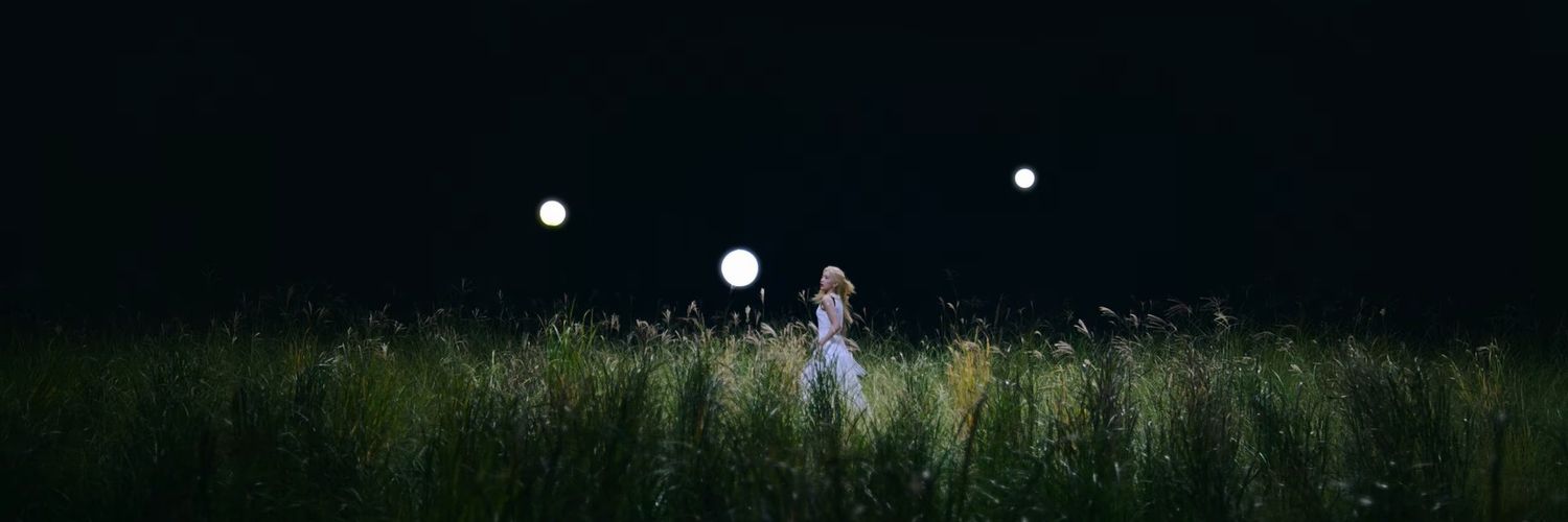 Peek-a-บี๋🐰🫠 banner