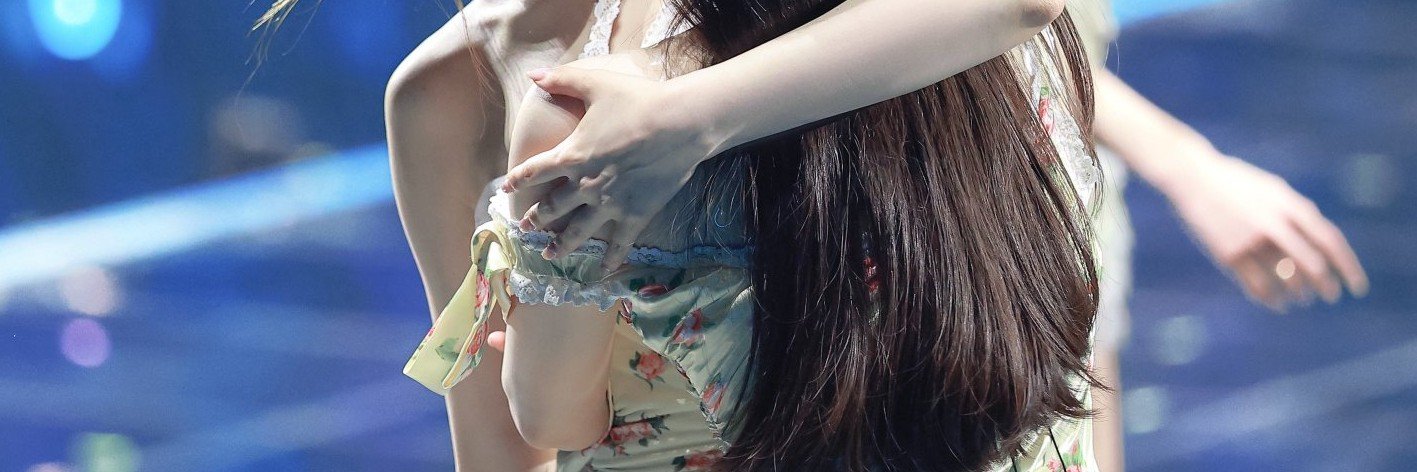 dubuwanderlust's profile banner image