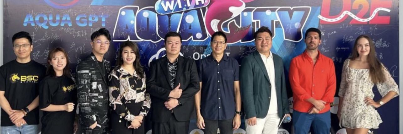 Julia 💫's banner