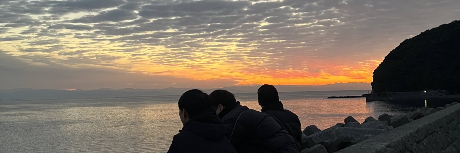 y2vn_'s profile banner image