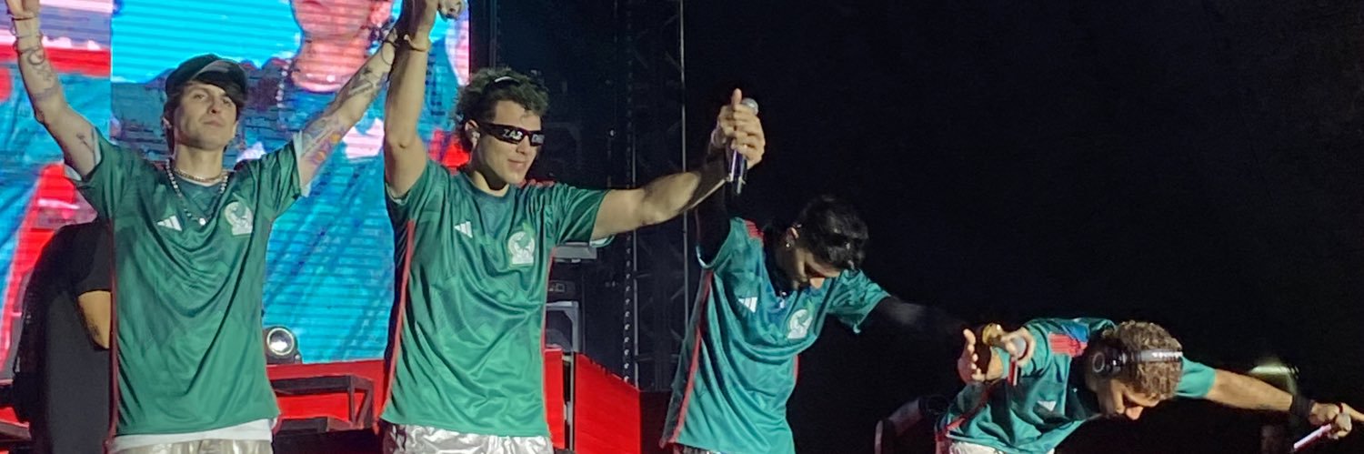 aremxzab's profile banner image