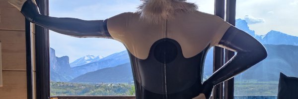 ThatSluttyFox Profile Banner