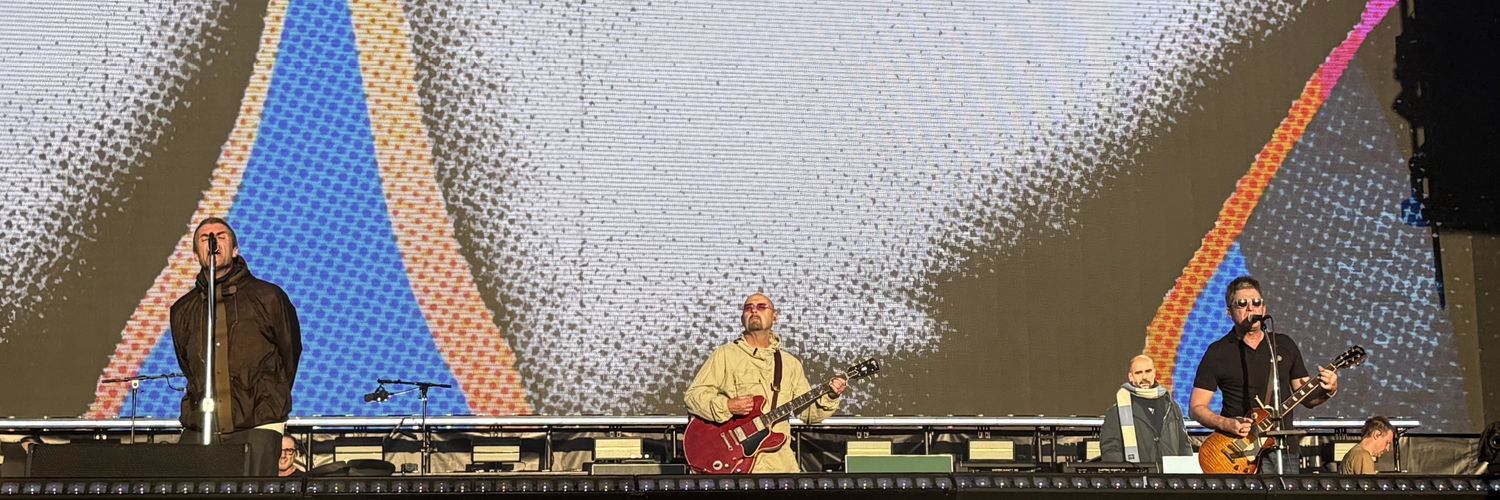 JK 🎧📚🐈‍⬛️🏂 banner