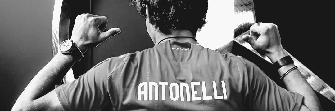 garlicccc627's profile banner image