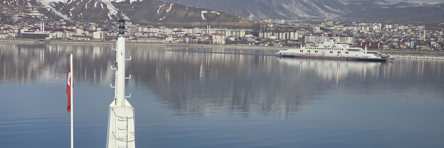 taskayamirac's profile banner image