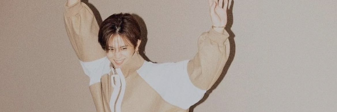 hsj_ymd27's profile banner image