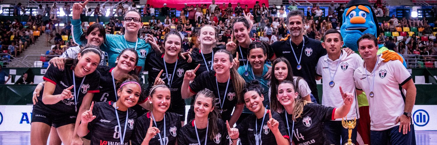 ChiaFerrazin's profile banner image