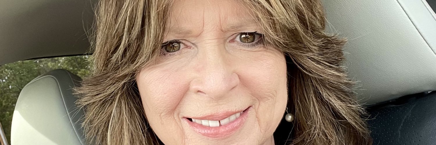 Lisa Gennaro banner