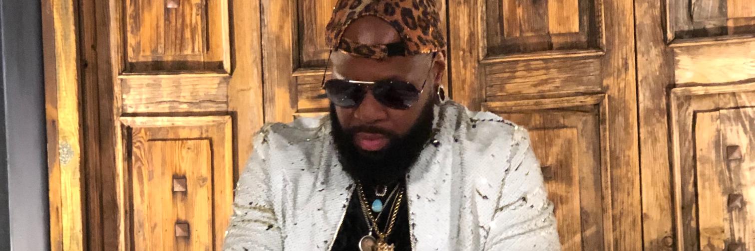 Deezle Gets Grammys banner