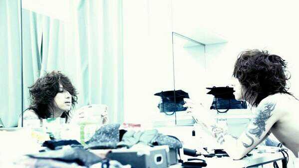 junjunsan14's profile banner image