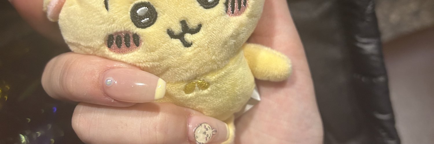 momo_nyon's profile banner image
