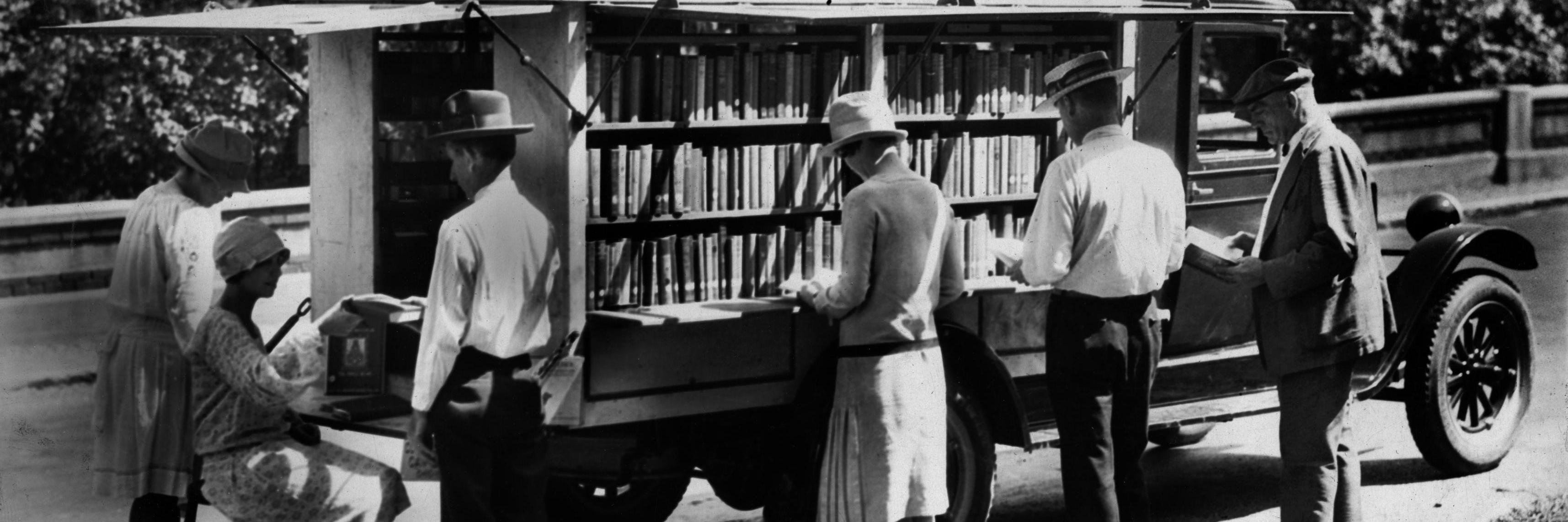 📚Angela Hursh: #LibraryMarketing banner