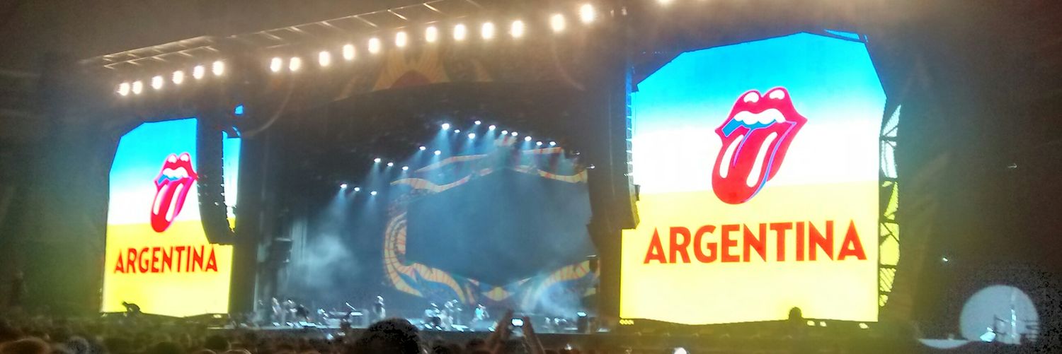 #Volvimos Caruso banner