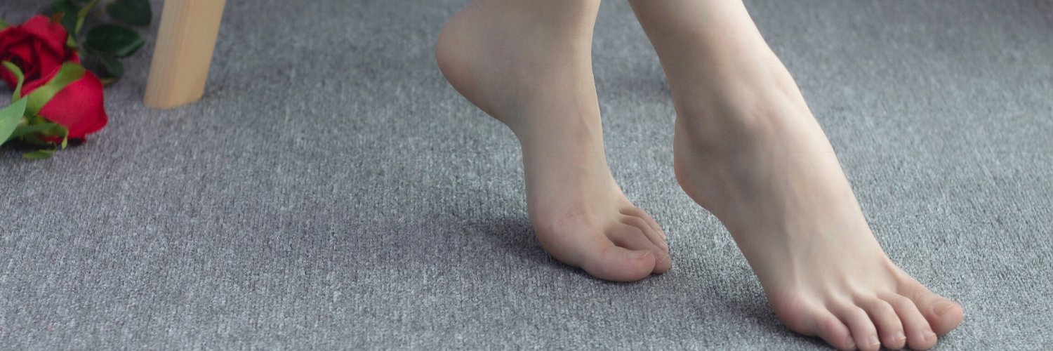 如歌徹娩顔 banner