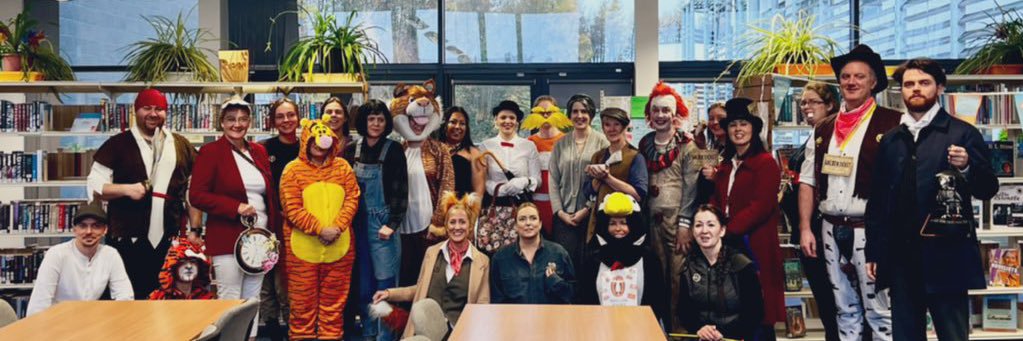 @DHSReadingSchool banner