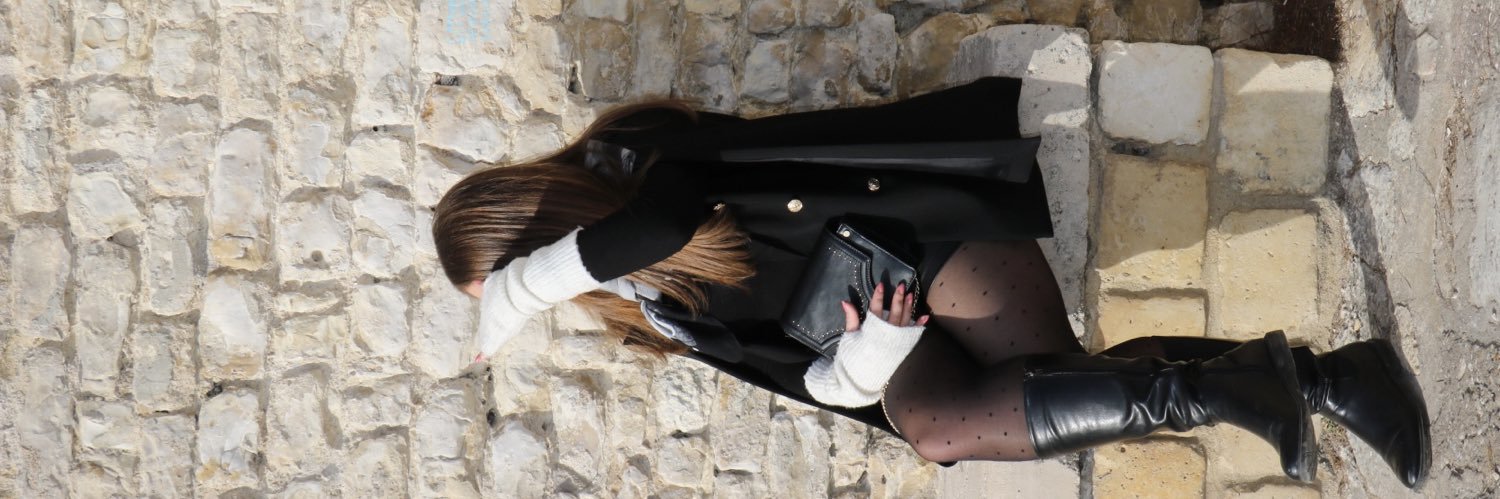 Chloé banner