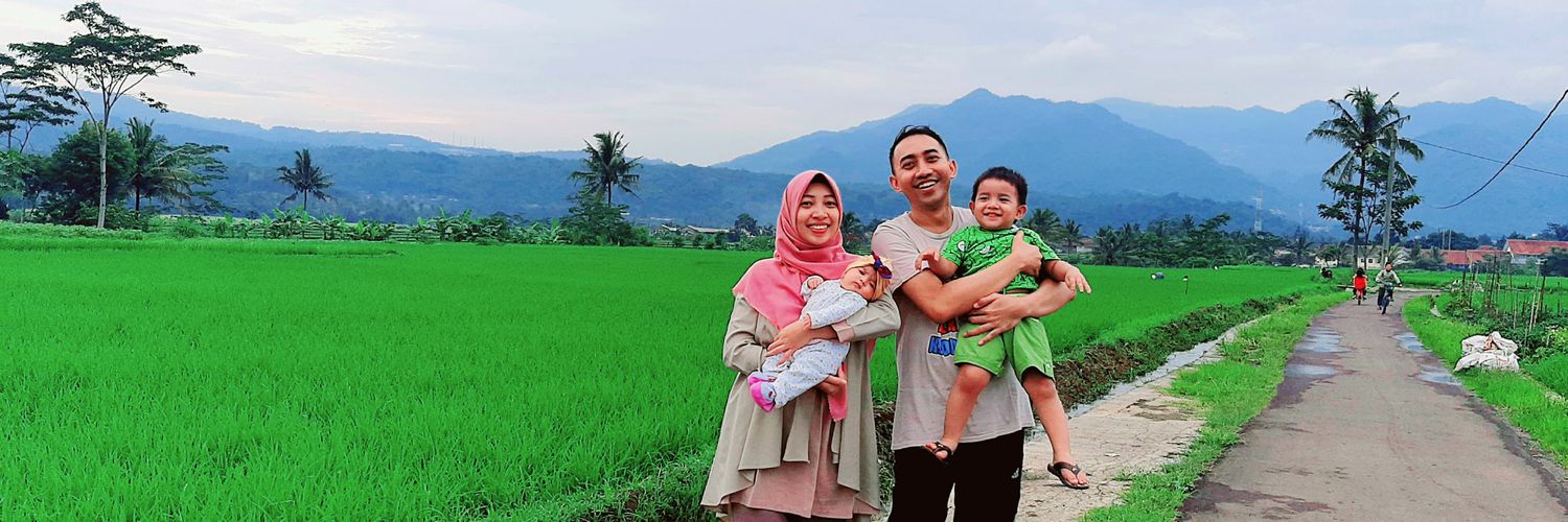 ang_kring's profile banner image