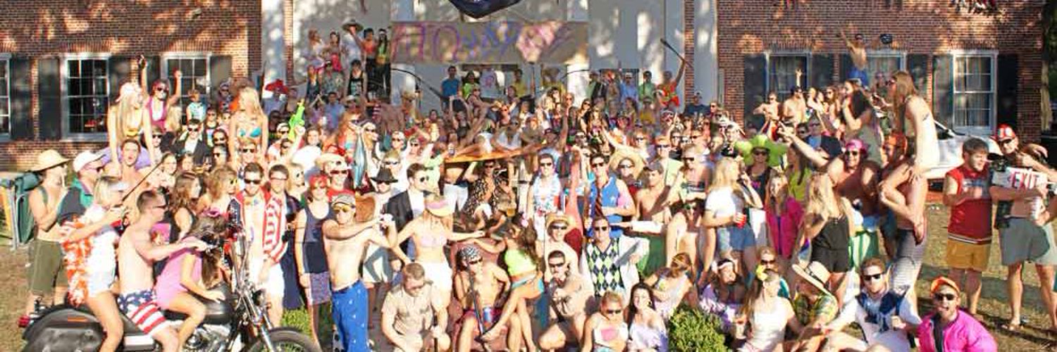 Total Frat Move banner