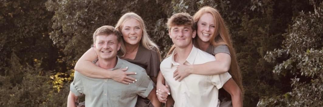 _ainsley10's profile banner image