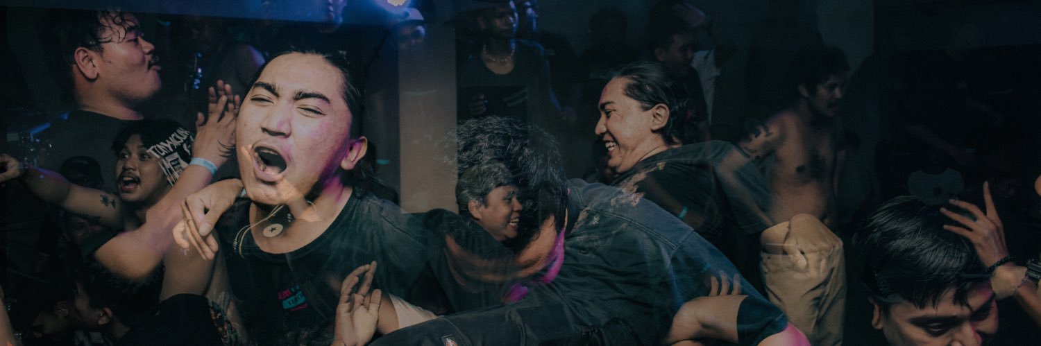 elelang_'s profile banner image