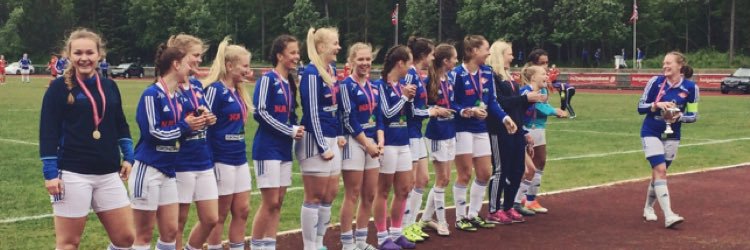 ayse_selnes's profile banner image