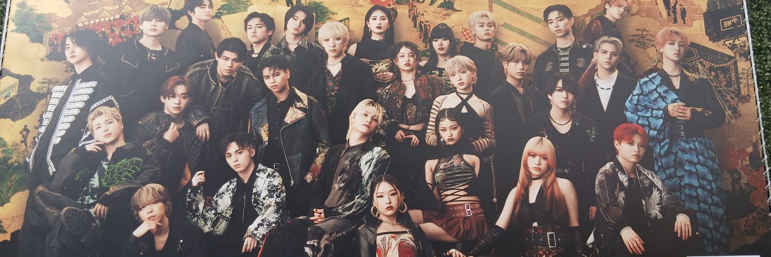 GIN🐬🧢📦🌹 banner