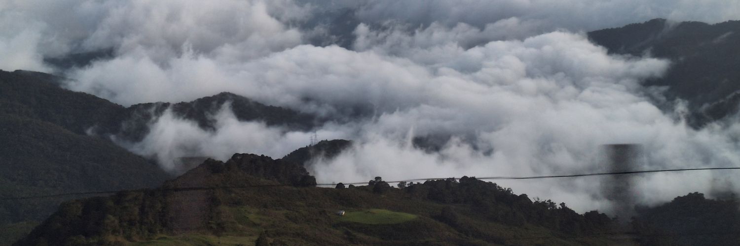 LuisFerZR's profile banner image