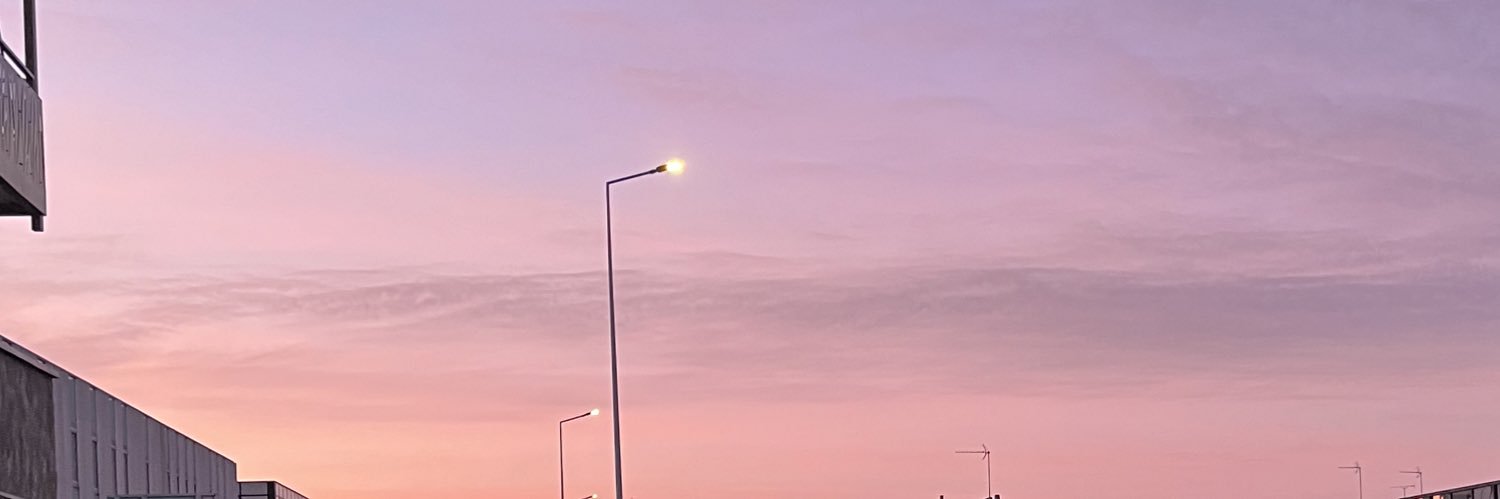 M banner