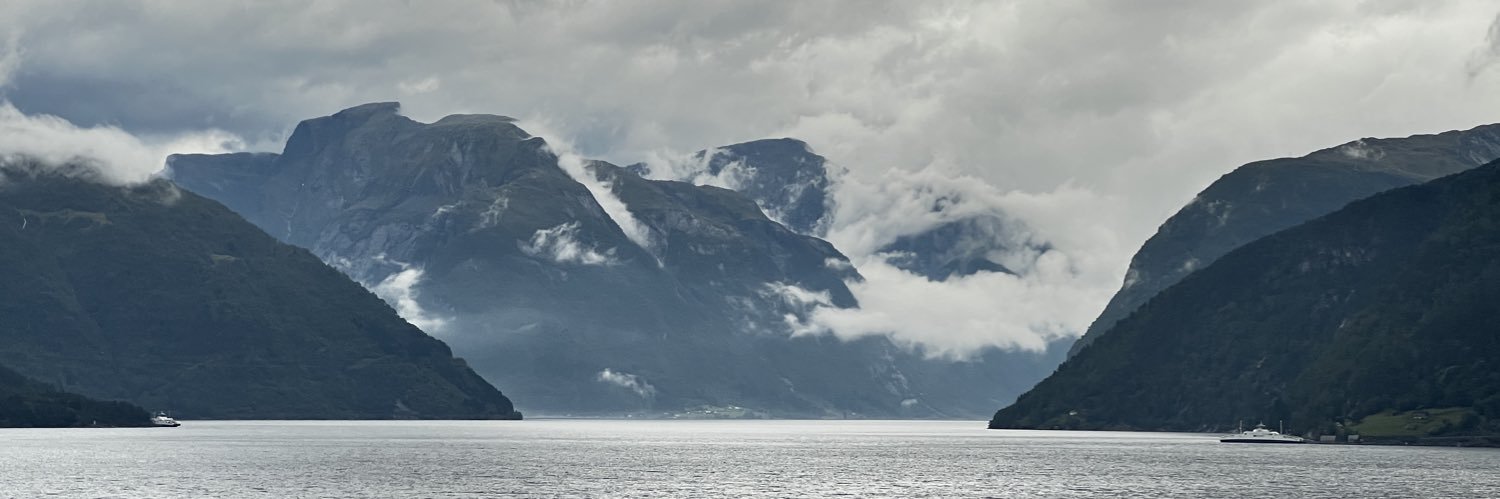 خالد الحِقّان banner