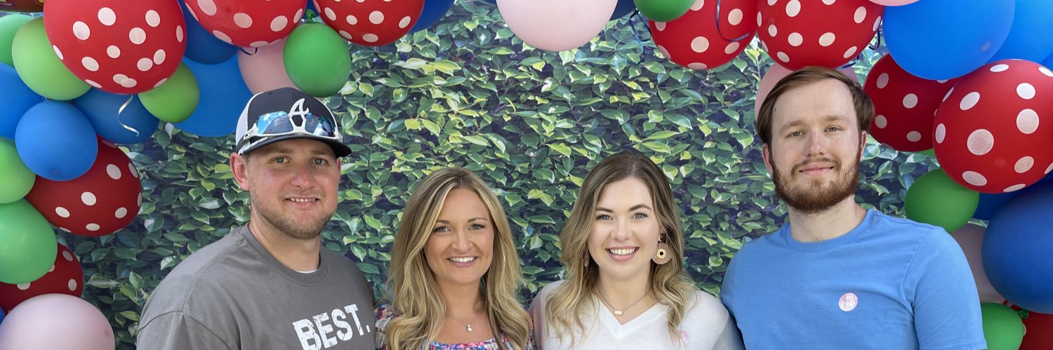 Kelli_De99's profile banner image