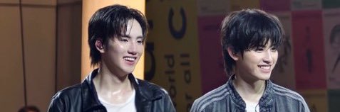 Y banner