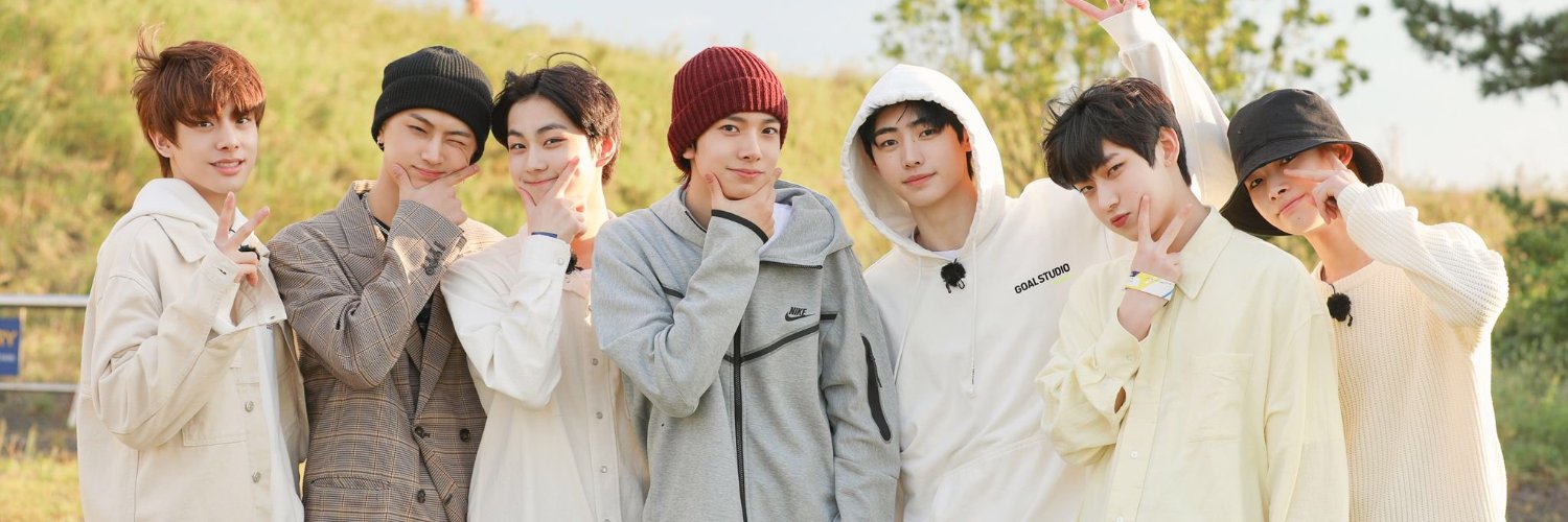 lomlpjsqq's profile banner image