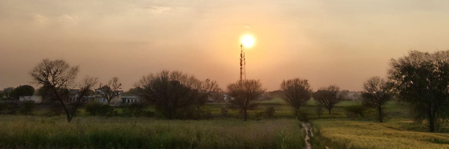 मुसाफिर...🚶‍➡️🏜️ banner